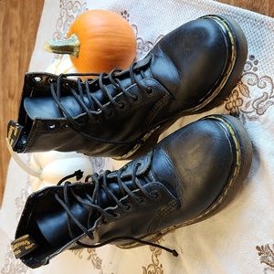 Dr. Martens boots kids 3-4